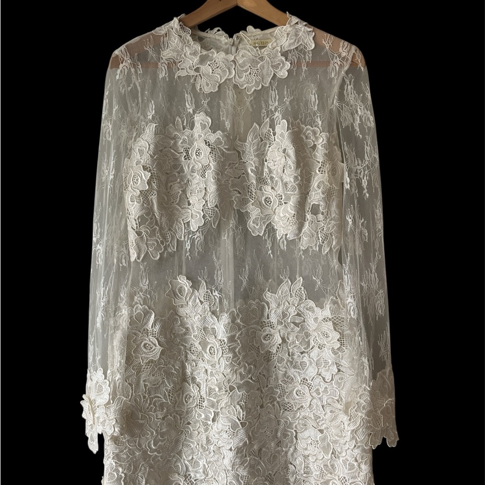 Issue NY—SEXY—Ivory Lace Cocktail Dress NWT